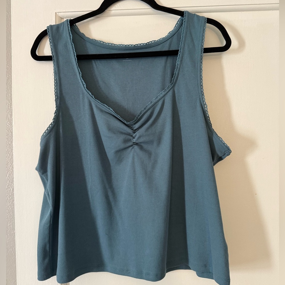 Old Navy cinched tank